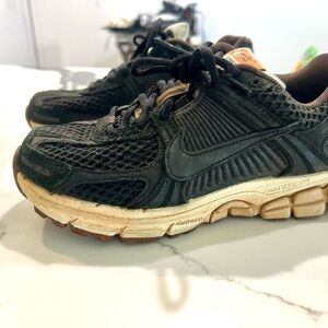 Nike Vombero 5 Black and Tan Women's Sneakers